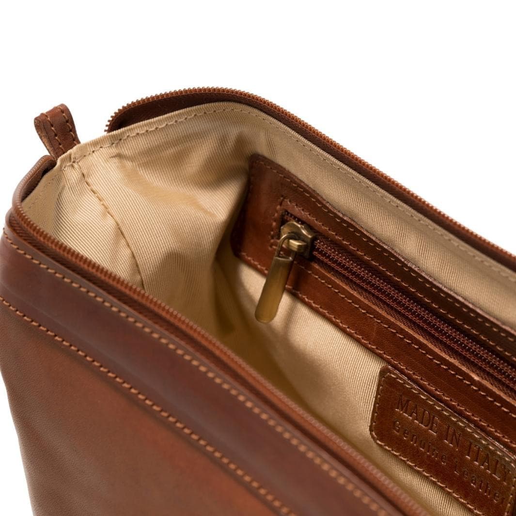 Single Zipper Toiletry Kit Bag in Tuscan Leather.